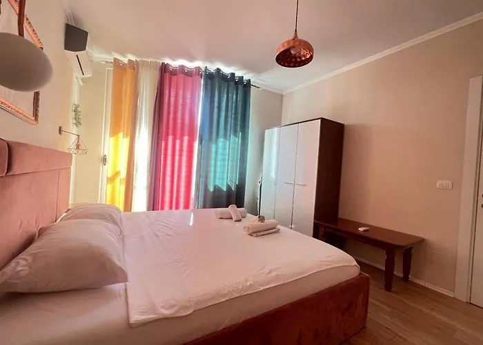 Joel 1br Center Apartmán Tirana